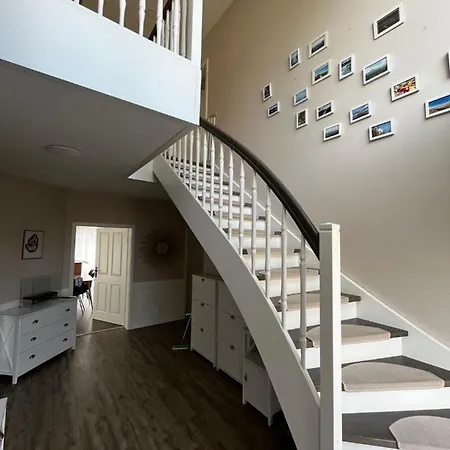 Hochwertiges Haus Mit Garten Mit Guter Anbindung *