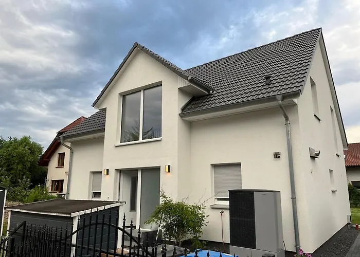 Hochwertiges Haus Mit Garten Mit Guter Anbindung Vila