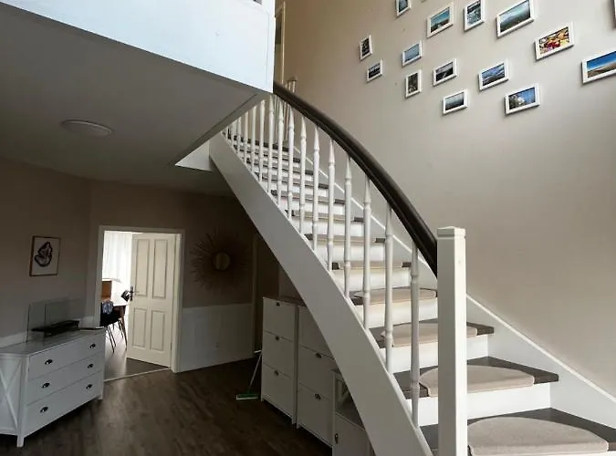 Hochwertiges Haus Mit Garten Mit Guter Anbindung *