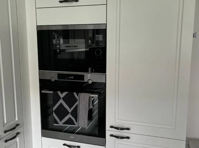 Hochwertiges Haus Mit Garten Mit Guter Anbindung *