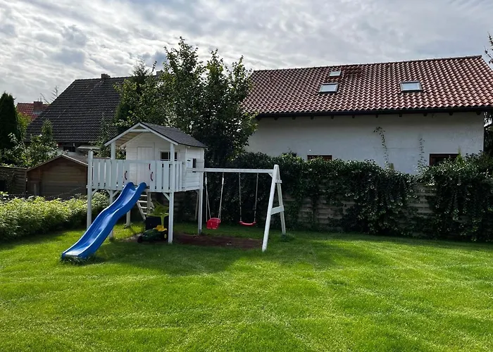 Hochwertiges Haus Mit Garten Mit Guter Anbindung فيلة *